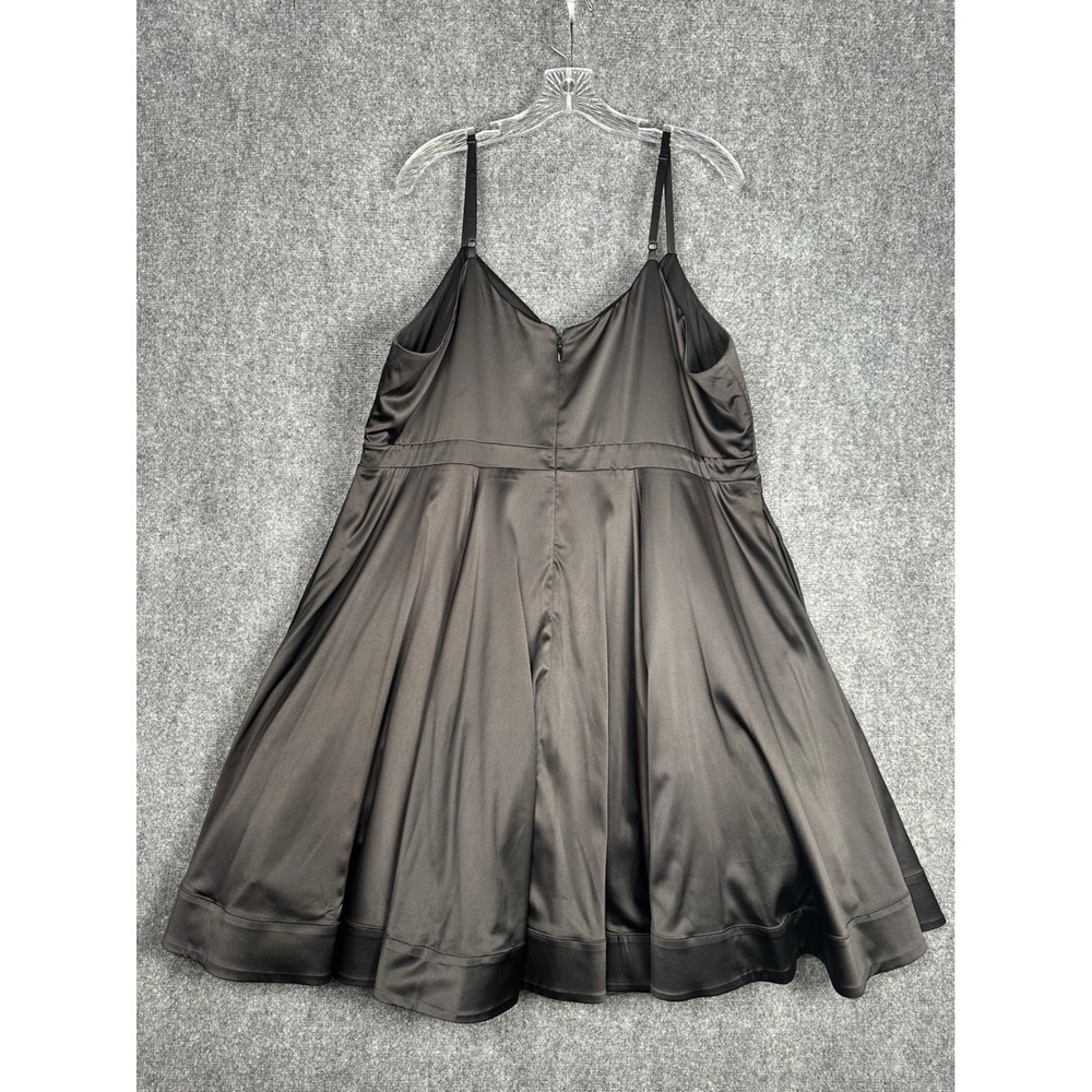 Torrid Womens Satin Fit and Flare Cocktail Dress 20 Black Sweetheart Formal LBD - Picture 4 of 15